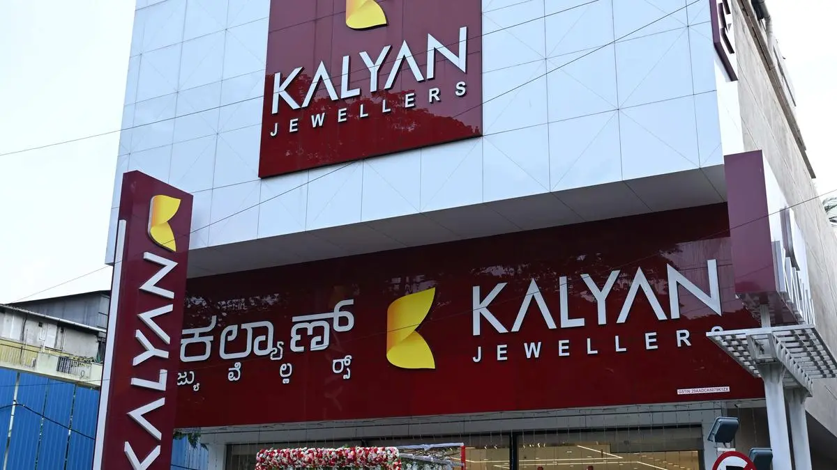Kalyan jewellers 2025 shop near me